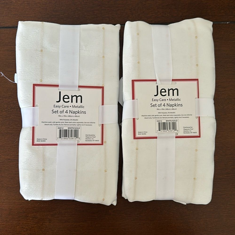 Wegmans Jem White Gold Metallic Polka Ombré Squares Holiday Set of 8 Napkins